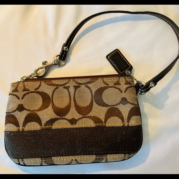 Couch wristlet - Picture 2 of 6